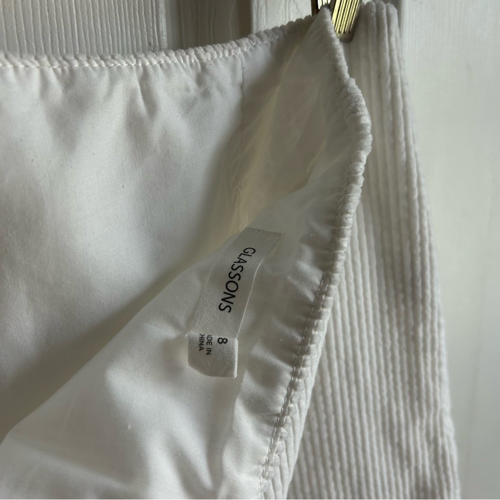 Glassons bright white corduroy mini skirt w/ side zipper - Picture 5 of 6